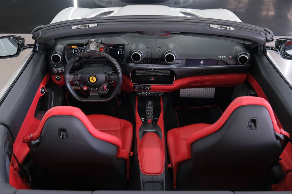 Used 2018 Ferrari 488 Spider RWD image 29