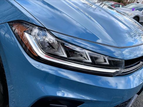 Used 2025 Volkswagen Jetta Sport image 29