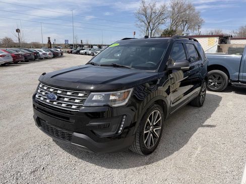 Used 2017 Ford Explorer 4WD Police Interceptor image 3