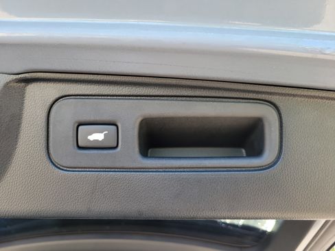 Used 2023 Honda Passport EX-L image 12