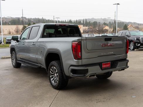 Used 2023 GMC Sierra 1500 AT4 w/ Technology Package image 5