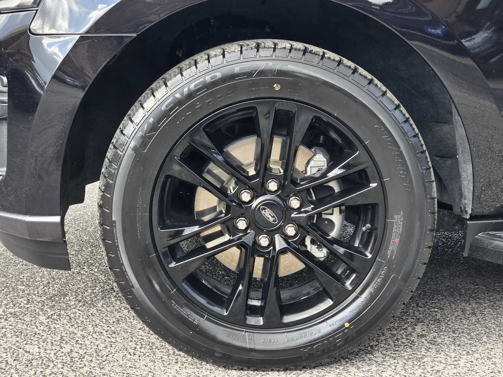 Used 2024 Ford Expedition XLT RWD image 12
