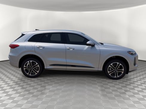 New 2026 Audi Q5 Premium AWD/4WD image 8