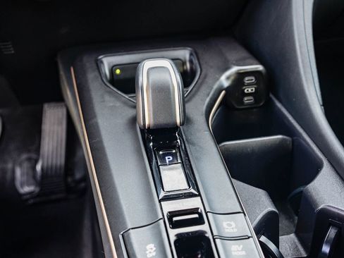 Certified 2023 Toyota Crown XLE image 26