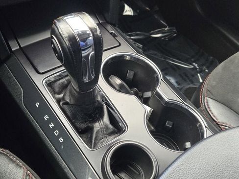 Used 2018 Ford Explorer XLT w/ Equipment Group 202A image 27