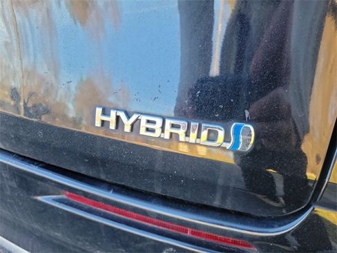 Used 2021 Toyota Sienna Platinum image 9