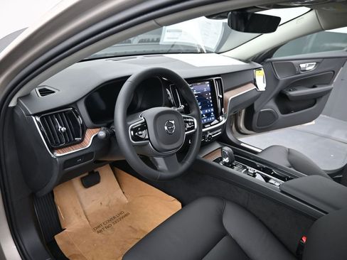 New 2026 Volvo V60 B5 Cross Country Plus w/ Protection Package Premier AWD/4WD image 14