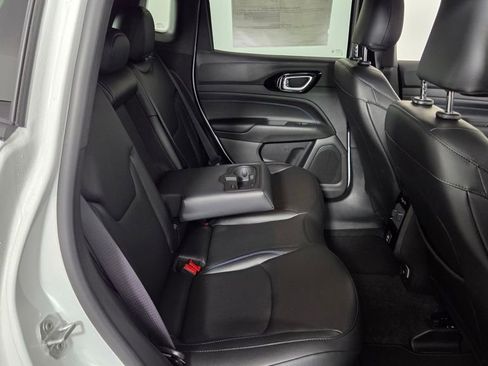 New 2026 Jeep Compass Limited image 30