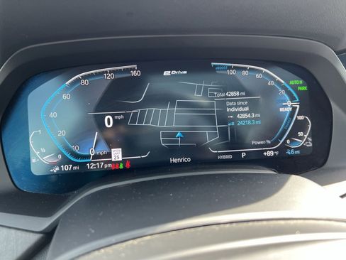 Used 2022 BMW X5 xDrive45e w/ Parking Assistance Package image 14