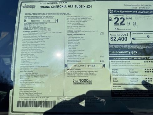 New 2025 Jeep Grand Cherokee Altitude image 30