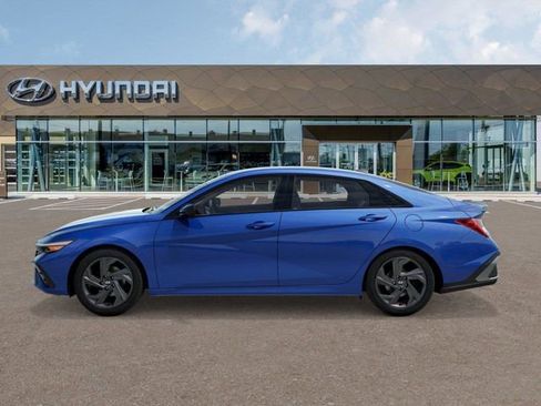 New 2026 Hyundai Elantra Sport image 3