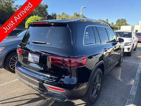 Used 2025 Mercedes-Benz GLB 250 image 4