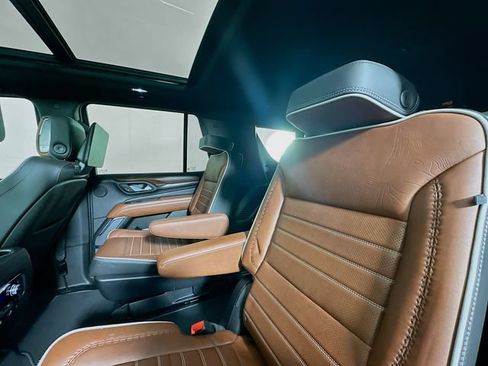 Certified 2024 GMC Yukon Denali Ultimate AWD/4WD image 30