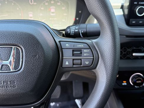 Certified 2025 Honda Accord SE image 19