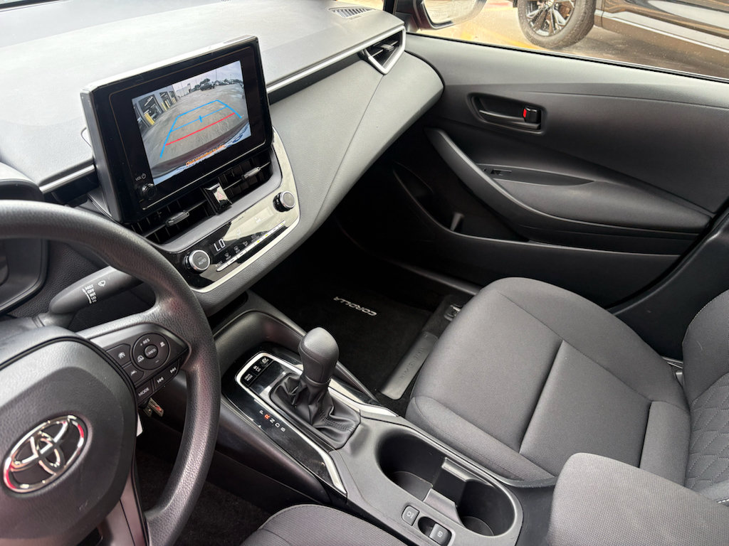 Used 2023 Toyota Corolla LE FWD image 17