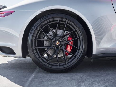 Used 2019 Porsche 911 Carrera GTS image 18