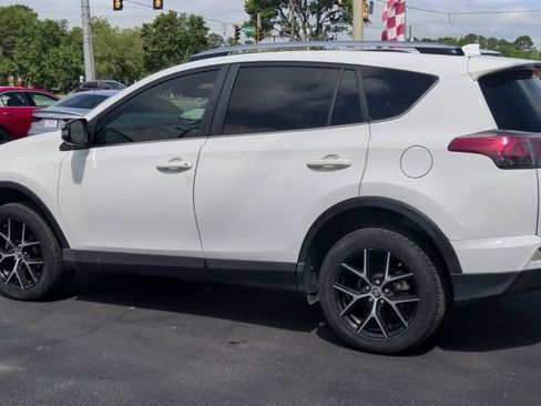Used 2018 Toyota RAV4 SE w/ Power Extra Value Package FWD image 6