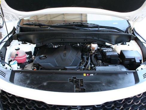 Used 2022 Kia Sorento LX AWD/4WD image 12