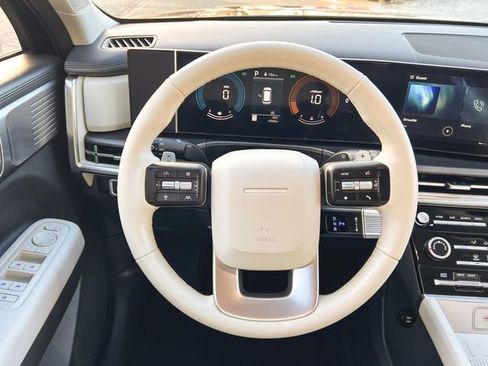 Certified 2025 Hyundai Santa Fe SE image 20