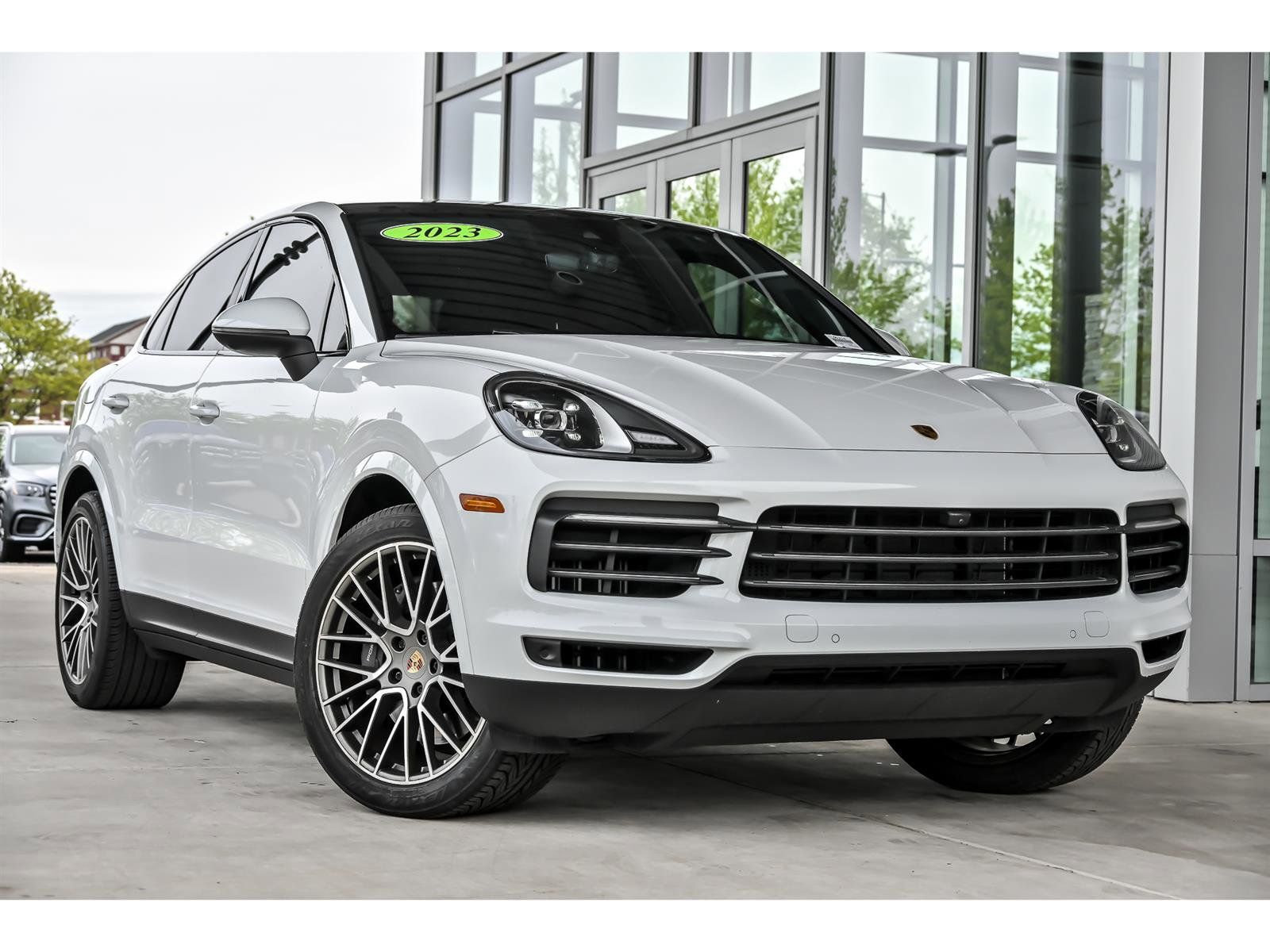 Used 2023 Porsche Cayenne Platinum Edition AWD/4WD image 1