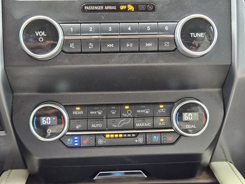 Certified 2020 Ford Expedition Platinum RWD image 18