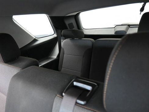 Used 2020 Chevrolet Traverse LT FWD image 37