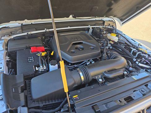 New 2026 Jeep Wrangler Rubicon w/ Xtreme 35 Tire Package image 30