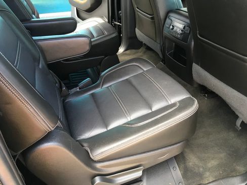 Used 2017 GMC Yukon XL Denali w/ Open Road Package AWD/4WD image 29