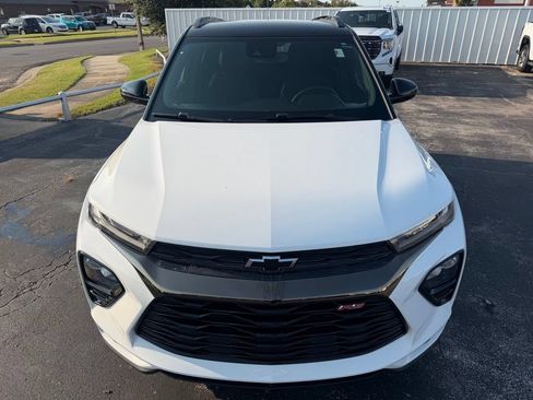 Used 2022 Chevrolet TrailBlazer RS w/ Technology Package FWD image 9