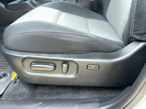 Used 2023 Toyota Tacoma TRD Off-Road w/ Black Out Package (TMS) image 18