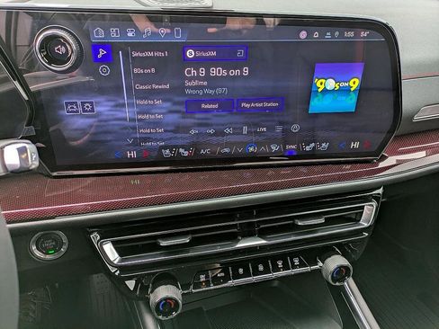 New 2026 Chevrolet Traverse RS image 21