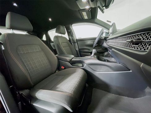 Used 2023 Honda HR-V Sport image 32
