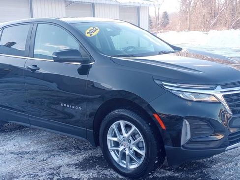 Used 2022 Chevrolet Equinox LT image 1