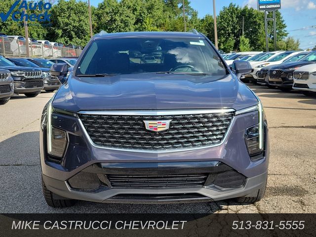 Used 2025 Cadillac XT4 Premium Luxury FWD image 8