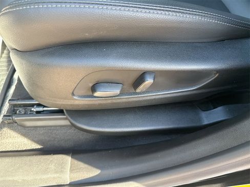 Used 2024 Cadillac XT6 Luxury image 14