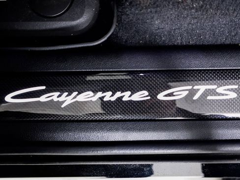 New 2026 Porsche Cayenne GTS image 25
