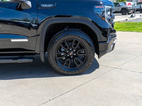 New 2026 GMC Sierra 1500 Elevation w/ Elevation Premium Package AWD/4WD image 32