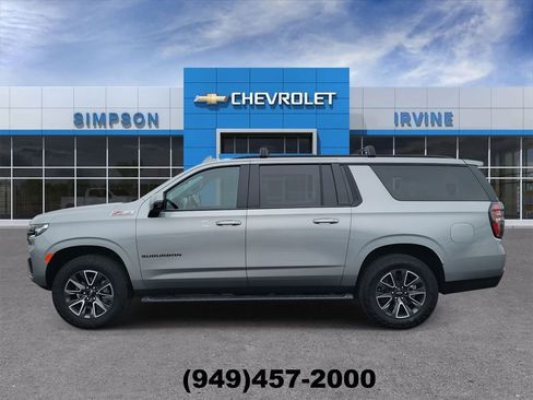 Used 2024 Chevrolet Suburban Z71 w/ Luxury Package AWD/4WD image 5