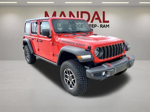 Used 2024 Jeep Wrangler Unlimited Rubicon AWD/4WD image 3