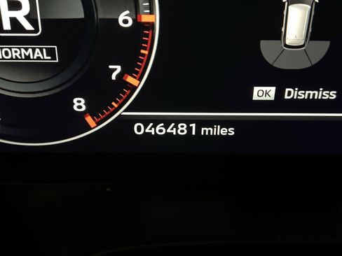 Used 2023 Mitsubishi Outlander SE Black Edition image 11