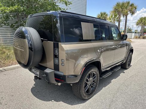New 2026 Land Rover Defender 110 X-Dynamic SE AWD/4WD image 6