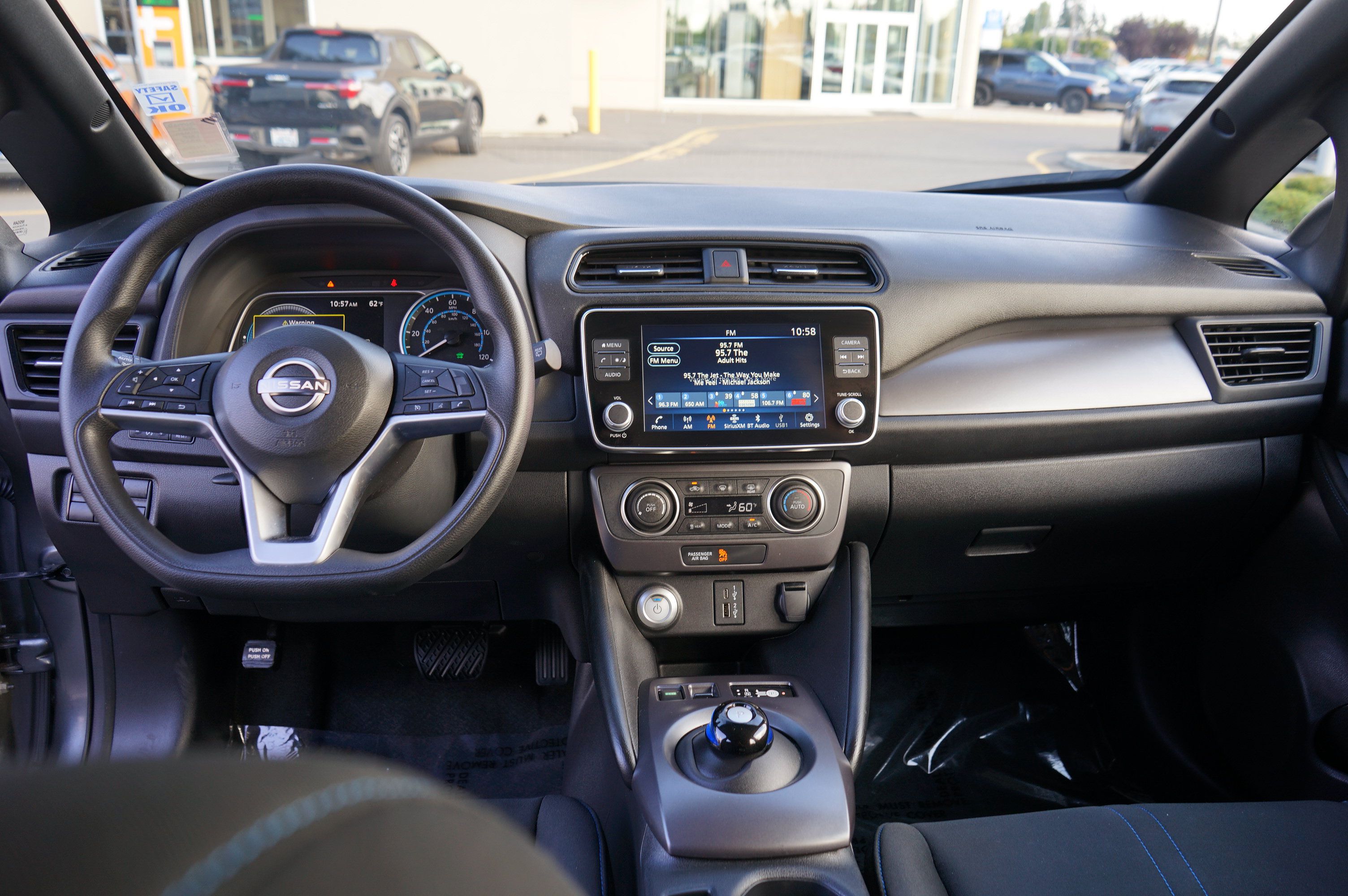 Used 2025 Nissan Leaf S FWD image 22