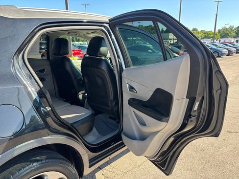 Used 2014 Buick Encore Convenience FWD image 11