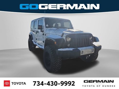 Used 2018 Jeep Wrangler Unlimited Sahara image 5