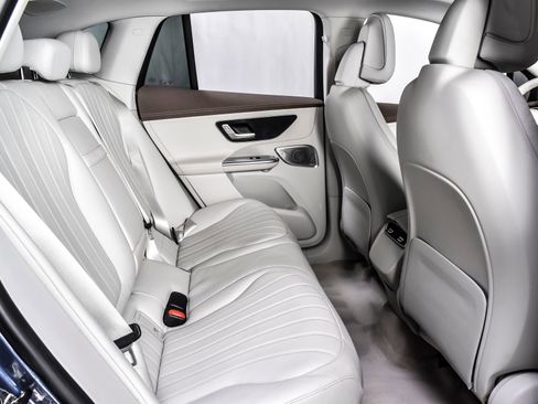 Used 2023 Mercedes-Benz EQE 500 4MATIC SUV image 20
