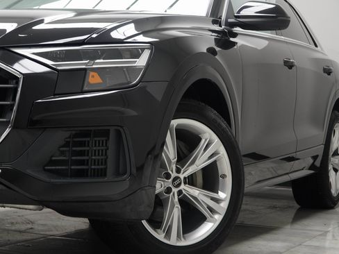 Used 2022 Audi Q8 Premium Plus w/ Premium Plus Package image 3