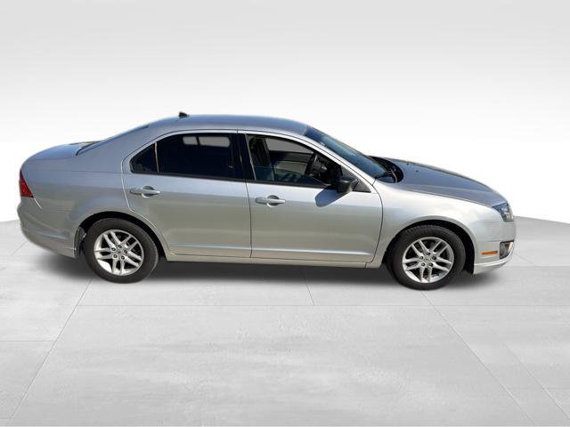 Used 2012 Ford Fusion S FWD image 2