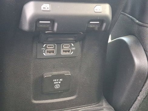 Used 2020 Jeep Gladiator Rubicon AWD/4WD image 11