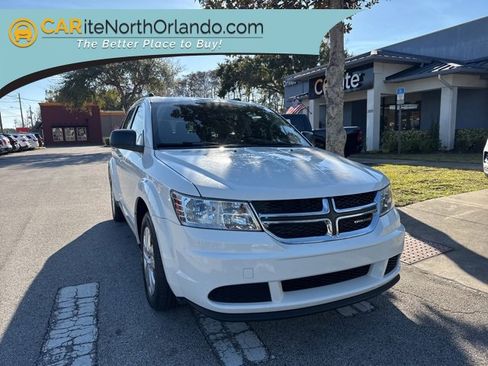 Used 2016 Dodge Journey SE w/ Flexible Seating Group image 1