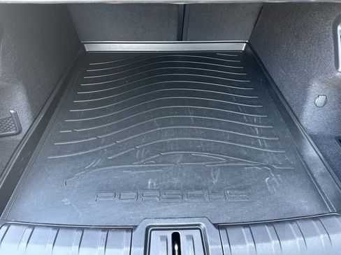 Used 2023 Porsche Taycan image 33